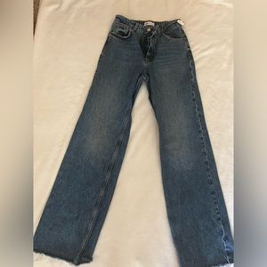 Sz 29 Zara Straight legged jean